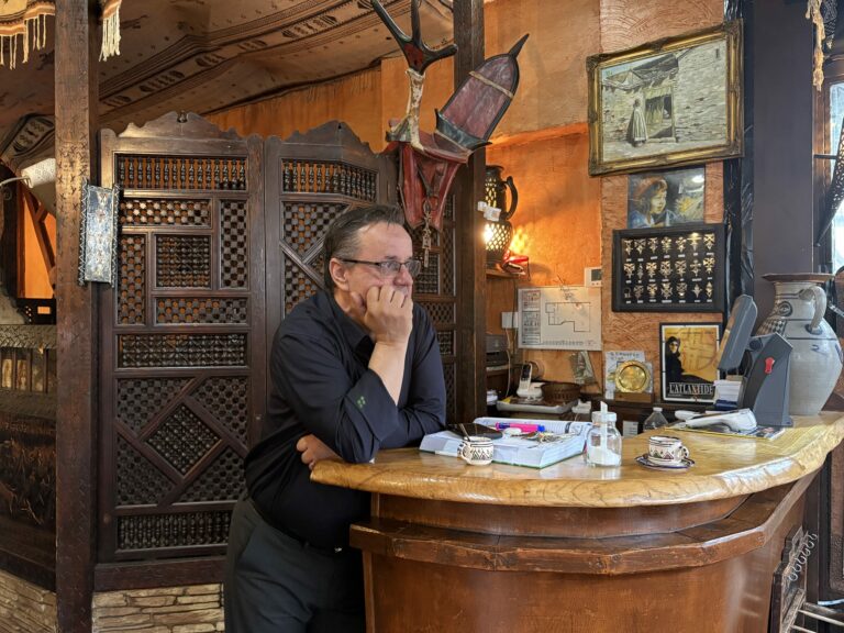 « La mairie doit soutenir les commerces de qualité » : les commerçants dans l’incertitude à l’approche du scrutin municipal  